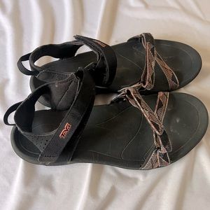 Teva sandal | womens 8.5
